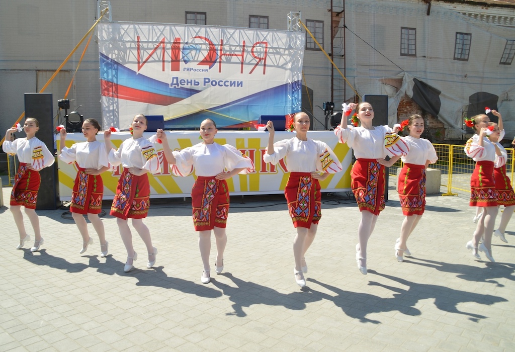 Молодежь Тобольска отпраздновала День России на фестивале «Движение вверх» 